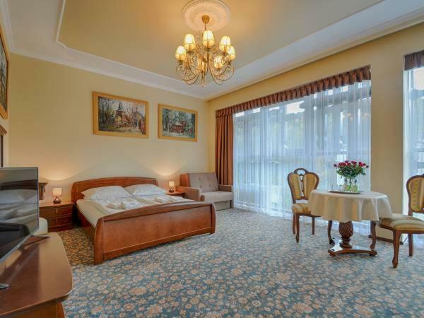 Victoria Cechini Hotel Krynica Exterior foto